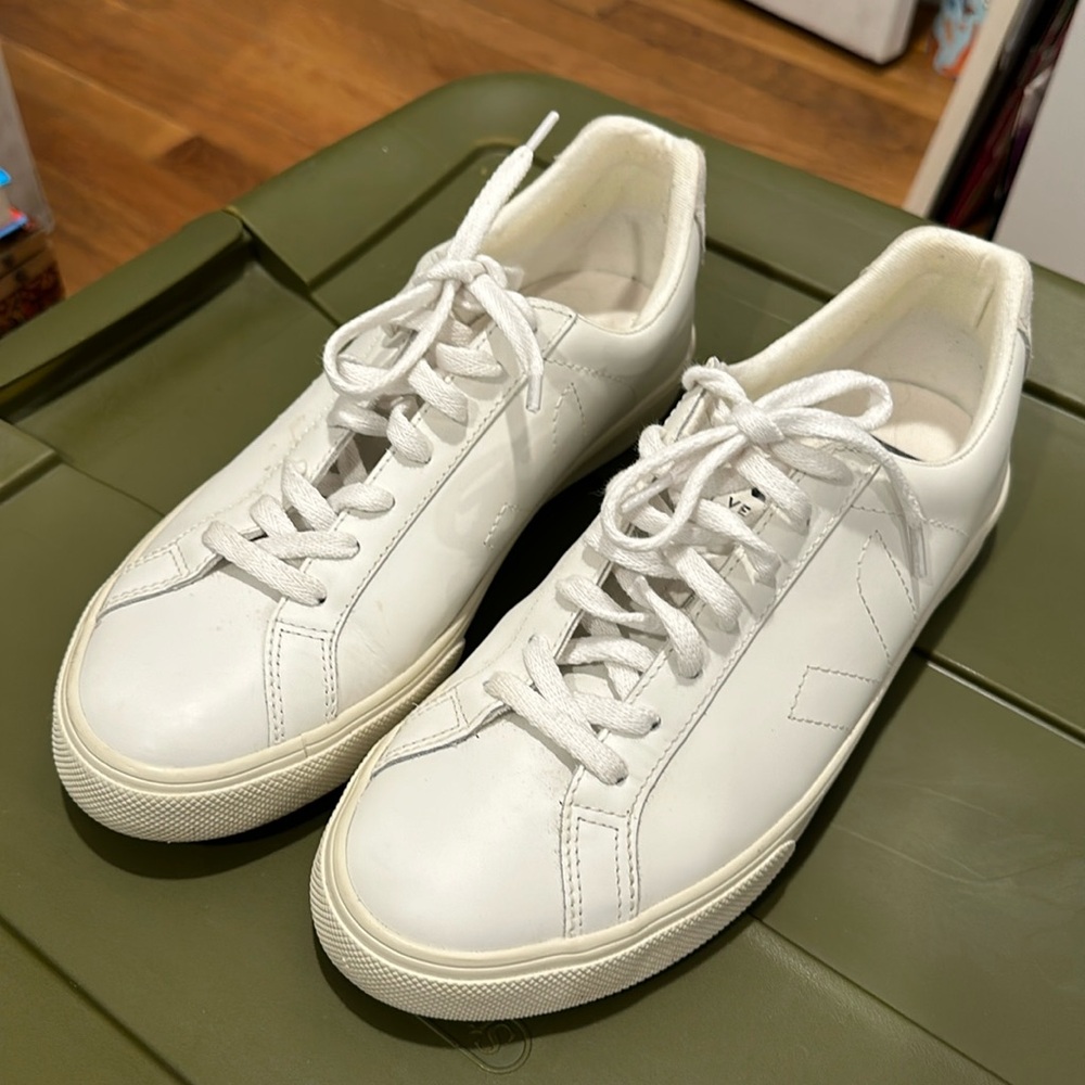 VEJA all white size 41 women’s sneakers